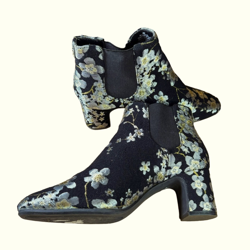 Anne Klein Gorgia Fabric Floral Ankle Booties EUC - Picture 13 of 13